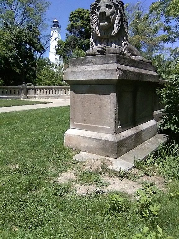 Lake Park Lion where Josh Gates dug with permission